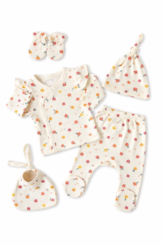 🌸 5-Piece Floral Newborn Set