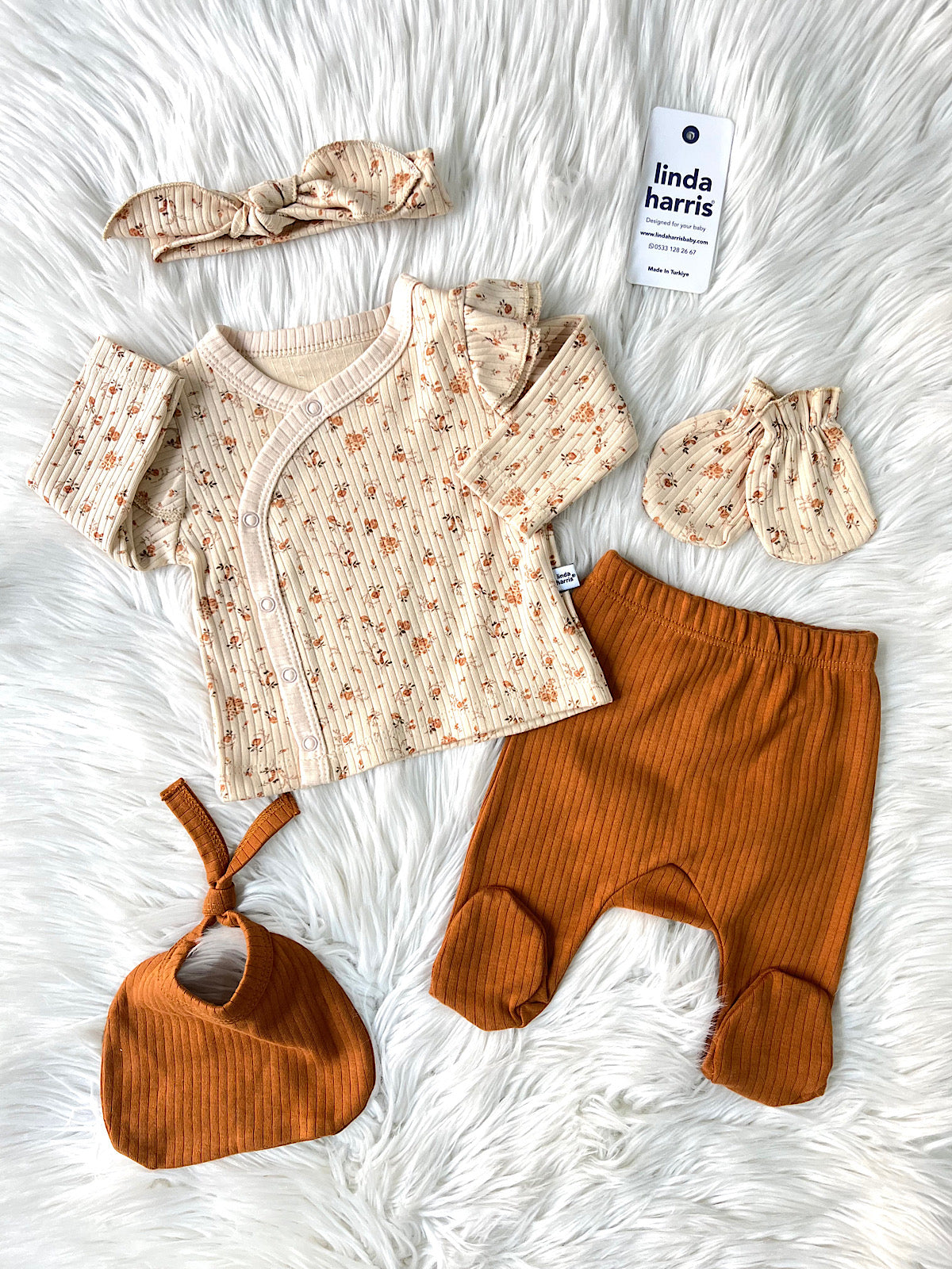 🍂 Bej Çiçek Desenli 5’li Yenidoğan Seti