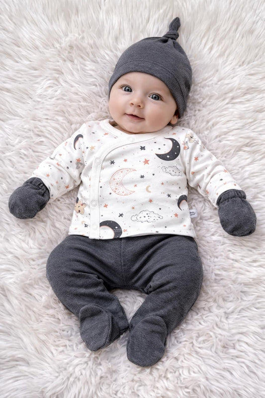 🌙✨ Moon & Stars Newborn Set – 5 Pieces
